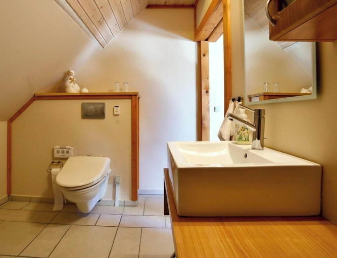 Bathroom 3, Den Japanske Have, Herning