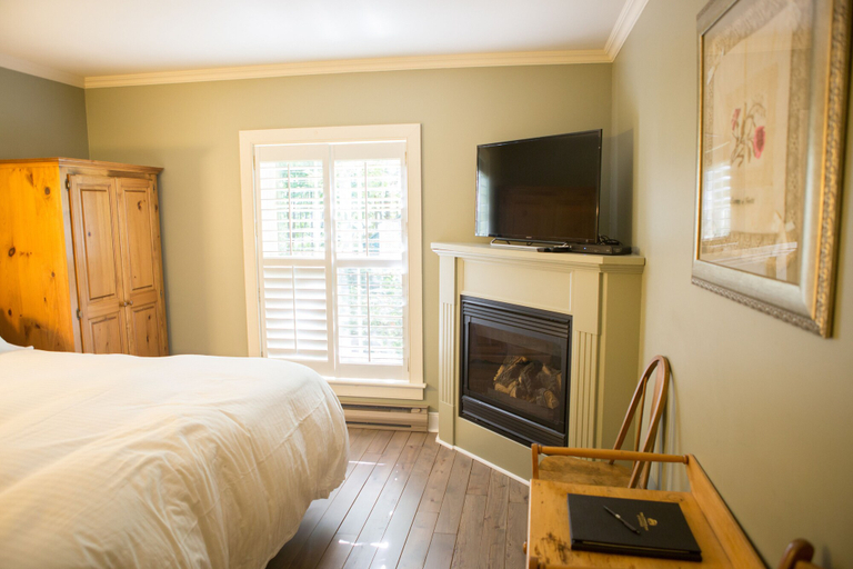Bedroom 2, The Little Inn of Bayfield, Huron