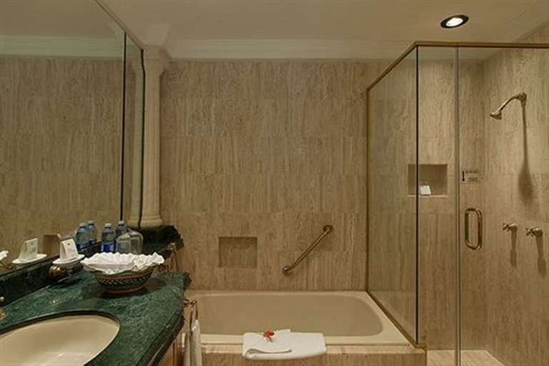 Bathroom, Grand Bay Hotel-Isla Navidad Resort, Manzanillo