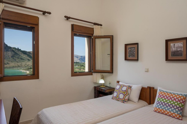 Room 3, Villa Dafni Panoramic Lake View, Crete