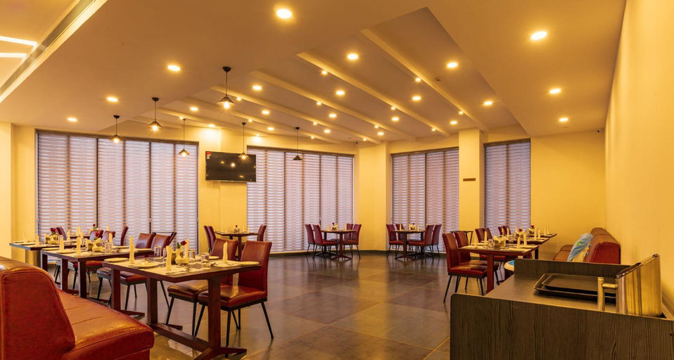 Food & Drinks 5, Arctic Hotel Vyttila, Ernakulam