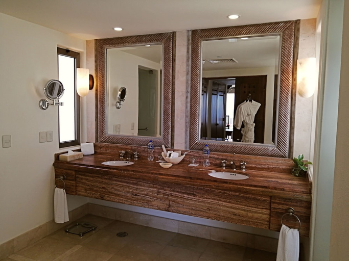 Bathroom 5, Marquis Los Cabos All Inclusive, No Timeshare, La Paz