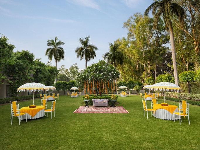Food & Drinks 5, Modi Estate , Meerut -  AM Hotel Kollection, Meerut