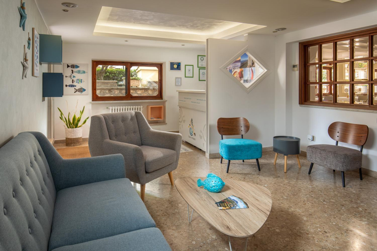 Public Area 3, Casa Yvorio, Latina