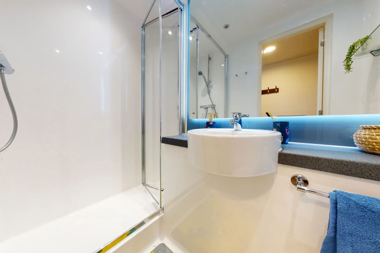 Bathroom 3, For Student Only Canvas Glasgow - Campus Accommodation, Glasgow