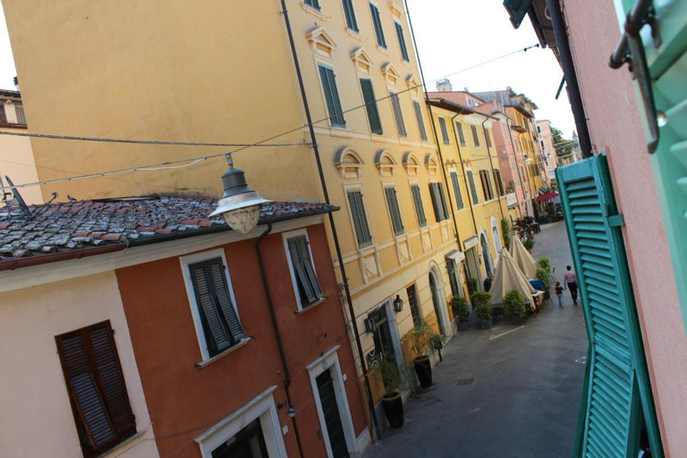 Suite Carla delightful central apartment in Pietrasanta, Lucca