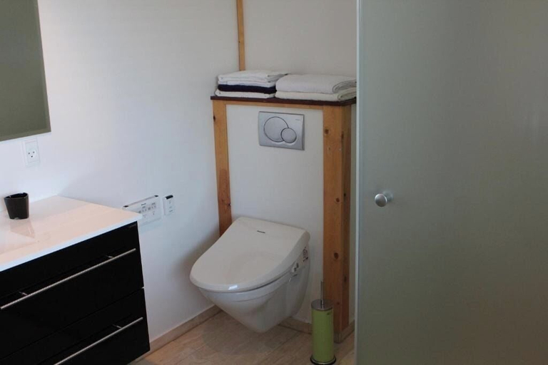 Bathroom 3, Den Japanske Have, Herning