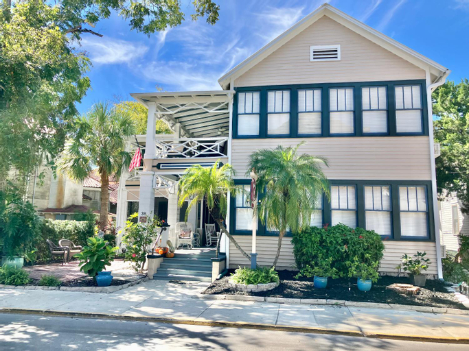 2, Old Powder House Inn, Saint Johns