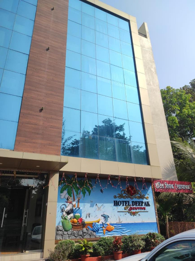Others 4, Hotel Deepak Executive, Ganpatipule, Ratnagiri