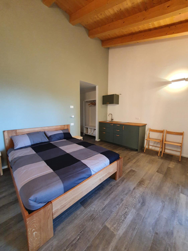 Bedroom 1, Agriturismo Budin, Trieste