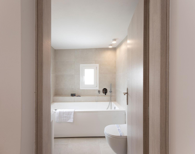 Bathroom 3, Mylos Suites, South Aegean