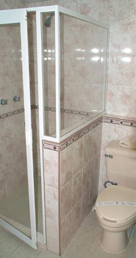 Bathroom, Plaza Independencia, Centro