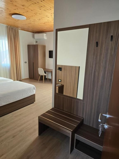 Bedroom 3, Hotel Aleks, Shkodrës
