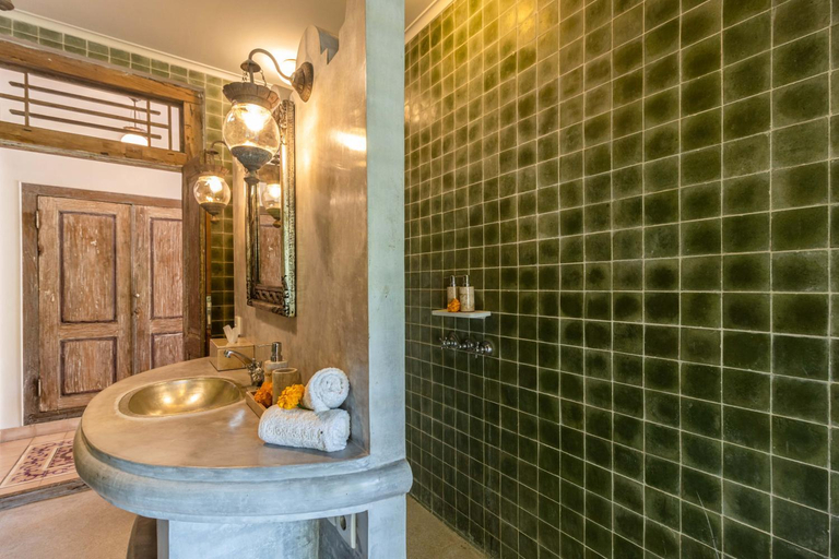 Bathroom 4, 5bd Moroccan style luxury Villa in the heart of Canggu, Badung