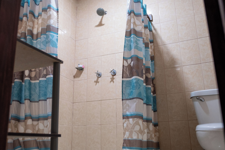 Bathroom 3, Los balcones over the sea, Bocas del Toro