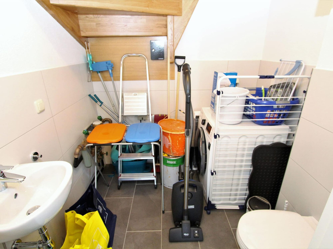 Bathroom 3, Chalet in Kotschach near Family Ski Area, Hermagor