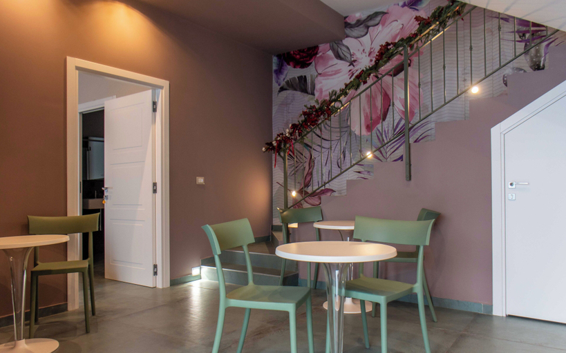 Others 5, Opera Boutique, Catania