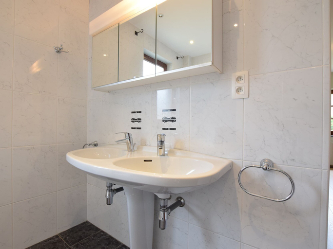Bathroom 4, House in Vielsalm Near Tropical Pool, Luxembourg