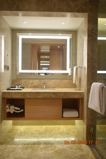 Bathroom 5, SRM Hotel Maraimalai Nagar Chennai, Kancheepuram