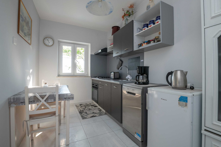 Others 5, Apartment A Kind of Magic, Dubrovnik