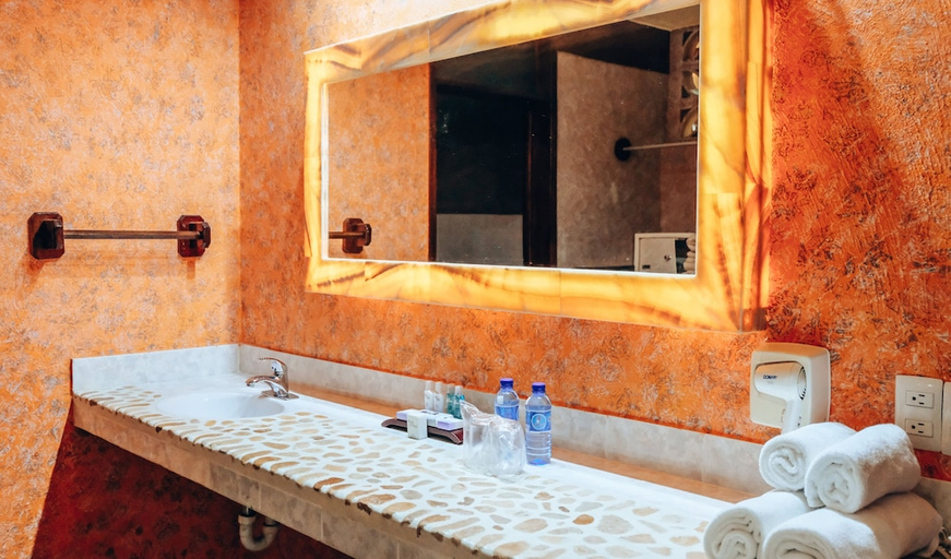 Bathroom 4, Chan-Kah Resort Village, Palenque