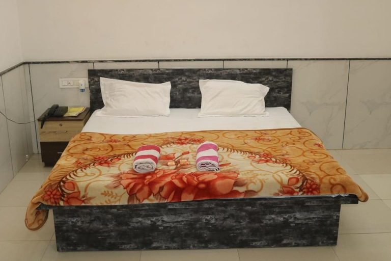 Others 2, Hotel tulsi inn, Barmer