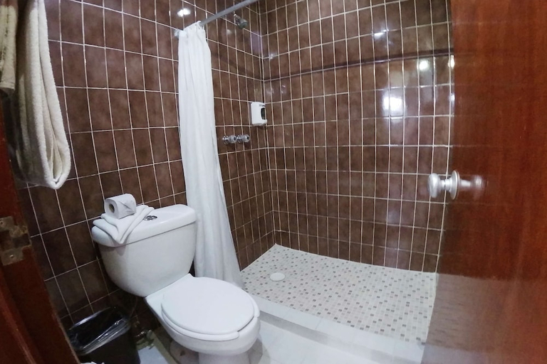 Bathroom 4, Best Western Hotel Madan, Centro