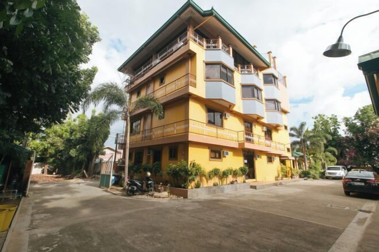 Exterior & Views 2, RedDoorz @ Farm Side Hotel Laoag City, San Nicolas