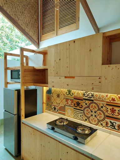 Others 3, Komoreya Guesthouse, Sleman