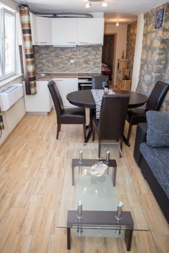 Others 5, Apartment Any, Dubrovnik