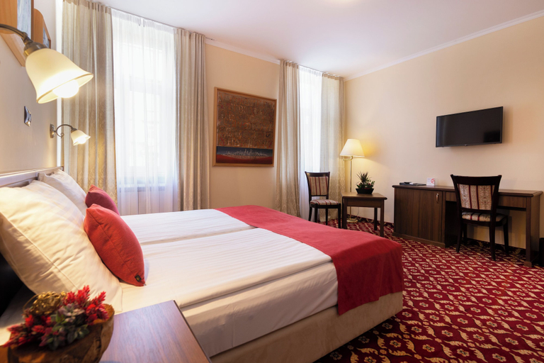 Bedroom 3, Hotel Continental, Rijeka