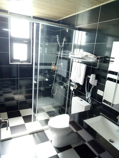 Bathroom 2, Bella, Hualien