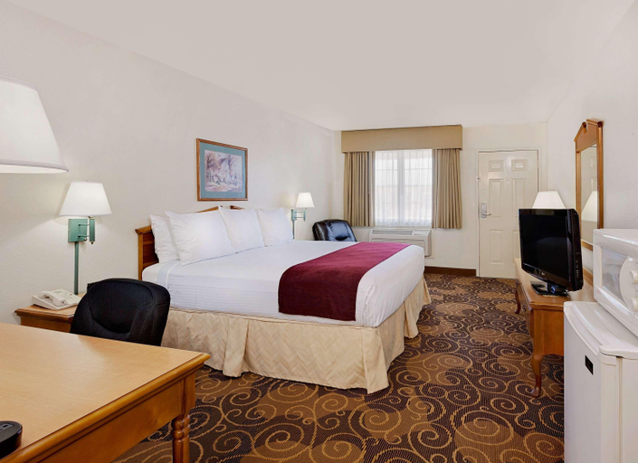Bedroom 30