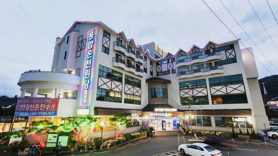 Others 2, Benikea Cheongdo Yongam Oncheon, Gyeongsan