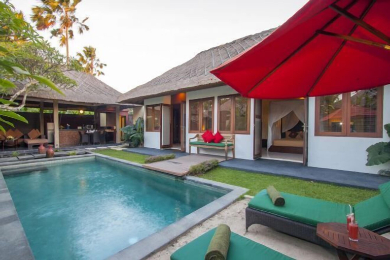 Swimming Pool 2