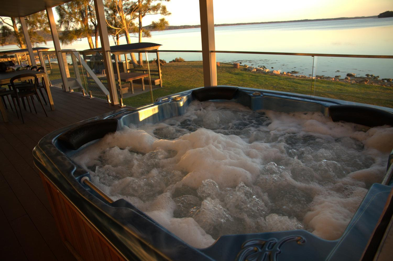Bathroom, Dungowan Waterfront Accommodation, Shoalhaven - Pt B
