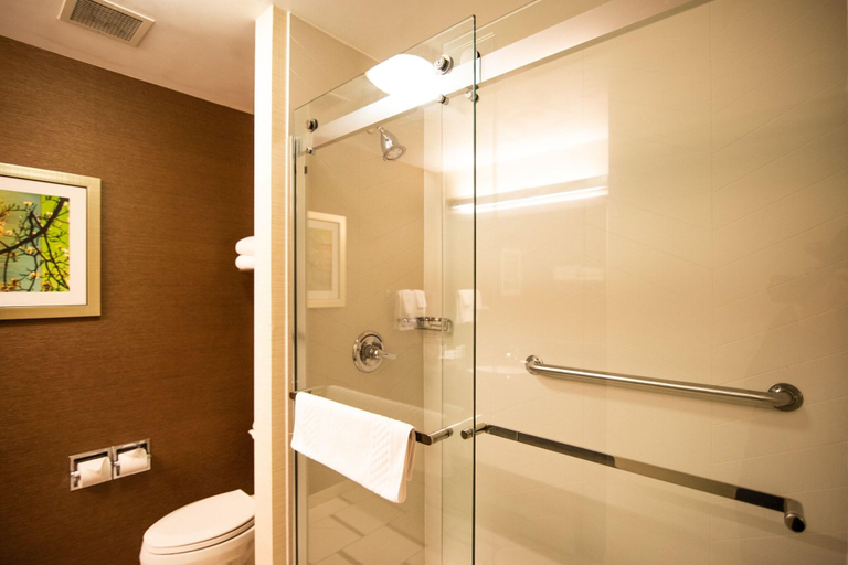 Bathroom 3, Fairfield Inn Suites Cleveland Avon, Lorain