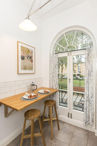 Others 4, Chic 1 Bedroom Apartment in Bloomsbury, London