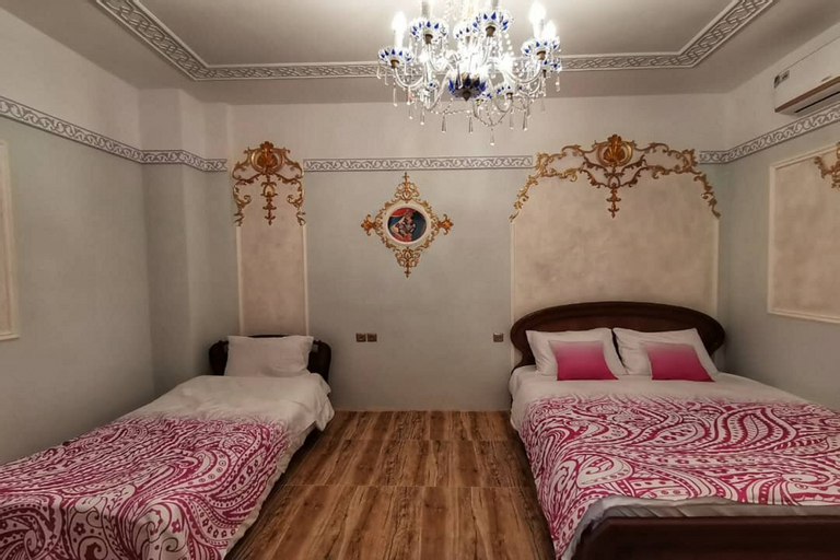 Bedroom 4, Razzaz Boutique Hotel, Theran