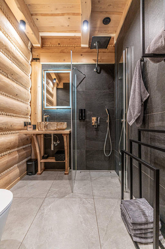 Others 5, Apartamenty w Lipowskiej Chacie - jacuzzi i sauna, Cieszyn