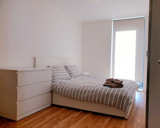 Bedroom 2, Salford Media City - 2 Bed Apartment, Manchester