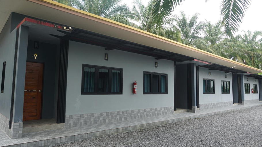 Others 4, Farinda Resort, Thap Put