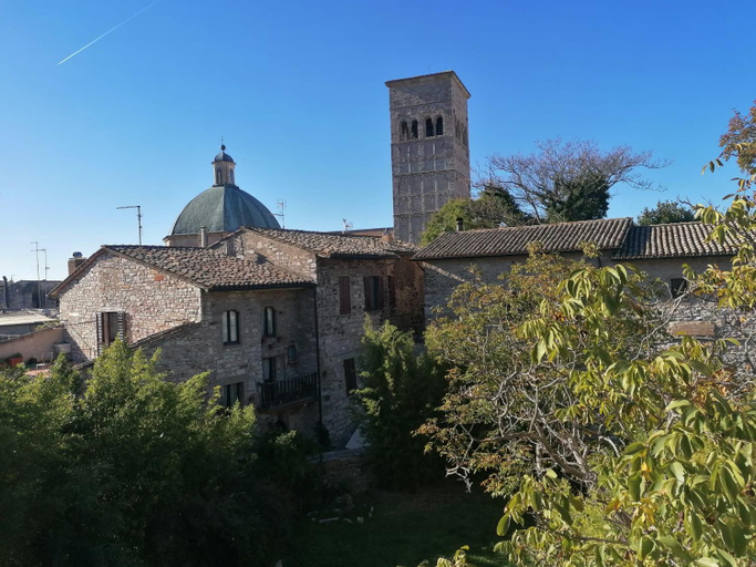 Others 4, Assisi Hus stanza tripla in appartamento, Perugia