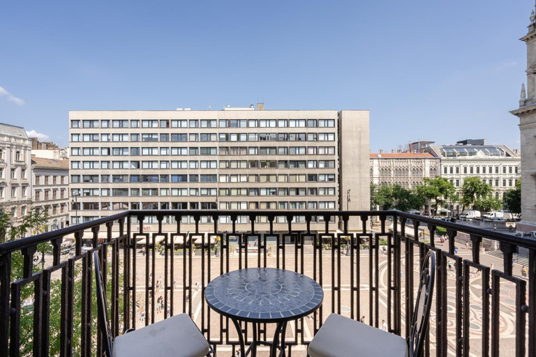 Others 5, Heart of Budapest Luxury Apartment with Amazing View, Budapesti