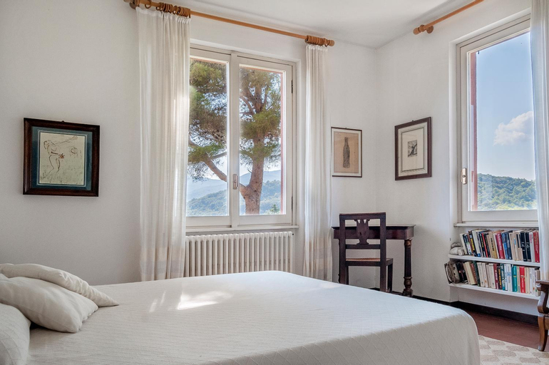 Bedroom 2, Il Grifo - Cozy house, wonderful view, Livorno