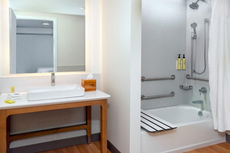 Bathroom 5, Element by Marriott Atlanta Midtown, Atlanta