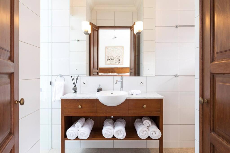 Bathroom 4, Villa Sintra - 2 BR luxury in tranquil location, walk to beach, Badung