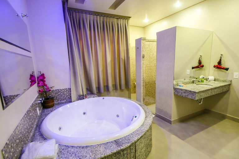 Others 4, Motel Seducion (Adults only), Cascavel