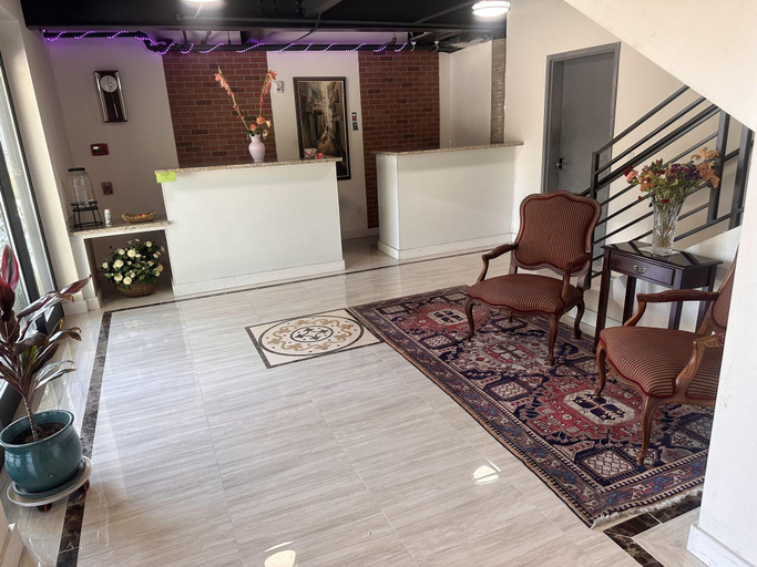 Public Area 3, Lakeview Hotel, King