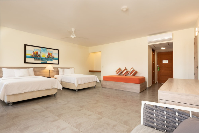 Bedroom 3, Royal Decameron Punta Sal, Contralmirante Villar